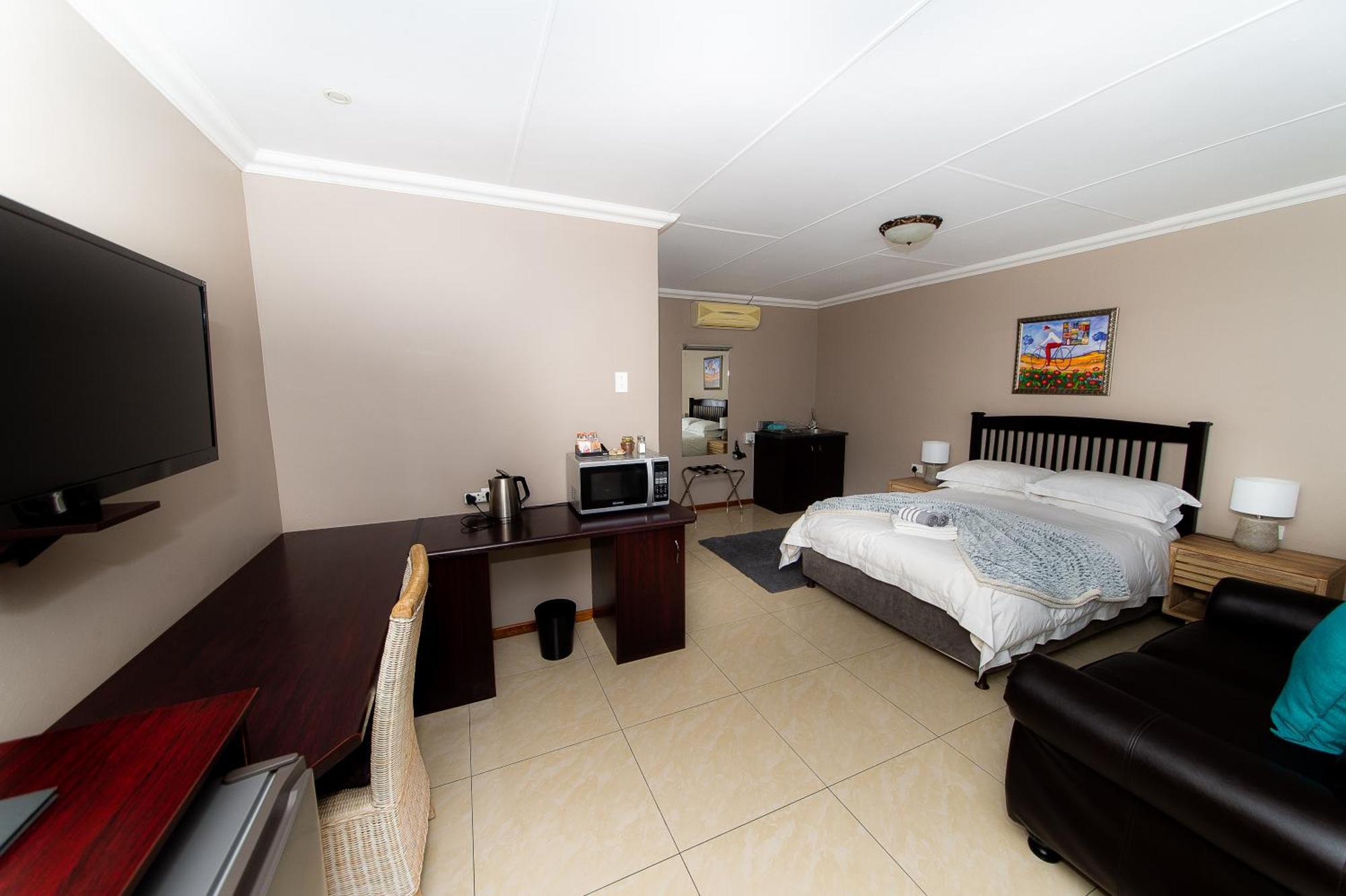 Kleinplasie Guesthouse 스프링복 외부 사진