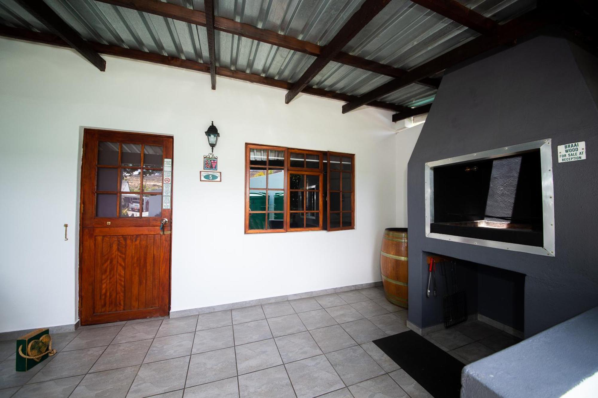 Kleinplasie Guesthouse 스프링복 외부 사진